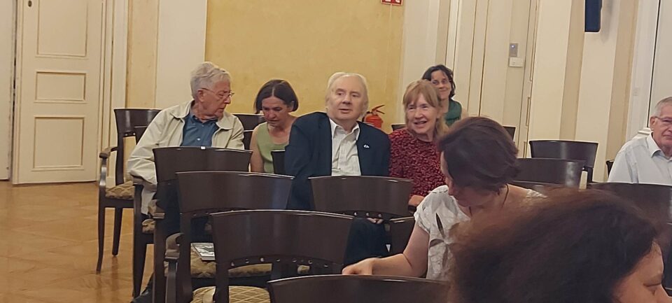 379636979_865560008255699_3503256662543173085_n