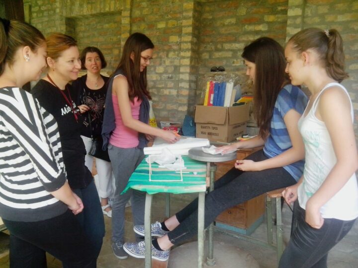 IMG_20140629_Kezdődik a Krétai Kroki VB szervezése a pajtában B. T