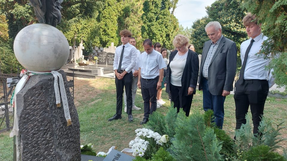 553453927_4212950218928571_4544218711334908230_n (1)